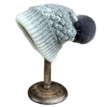 Charger l'image dans la galerie, Bonnet Le Tressé à Pompon (6 couleurs disponibles)