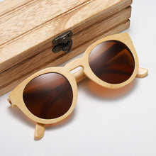 Charger l'image dans la galerie, Lunettes de soleil en bois Classic Clear (5 couleurs disponibles)