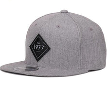 Charger l'image dans la galerie, Casquette 1977 (2 couleurs disponibles)