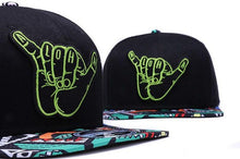 Charger l'image dans la galerie, Casquette Street Art Aloha