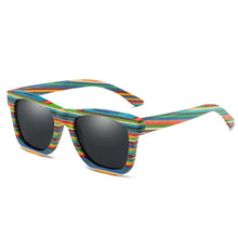 Charger l'image dans la galerie, Lunettes de soleil en bois Pride (4 couleurs disponibles)