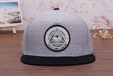 Charger l'image dans la galerie, Casquette ILLUMINATI (3 couleurs disponibles)
